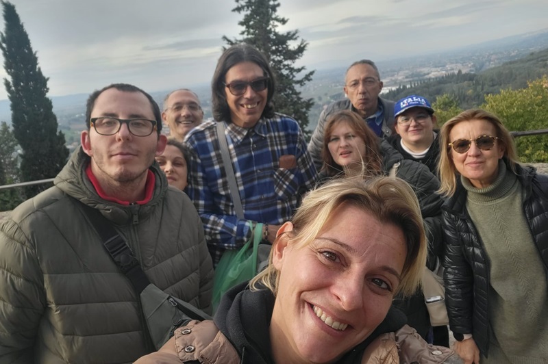 AssisiGruppoGrande