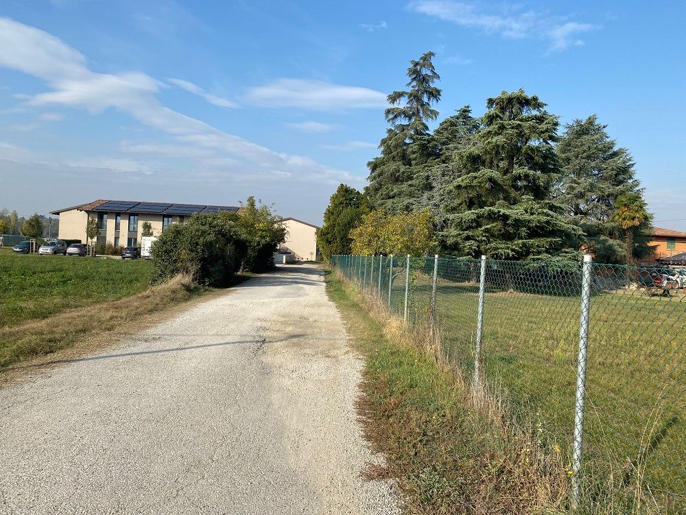 La via d'accesso al Giardino