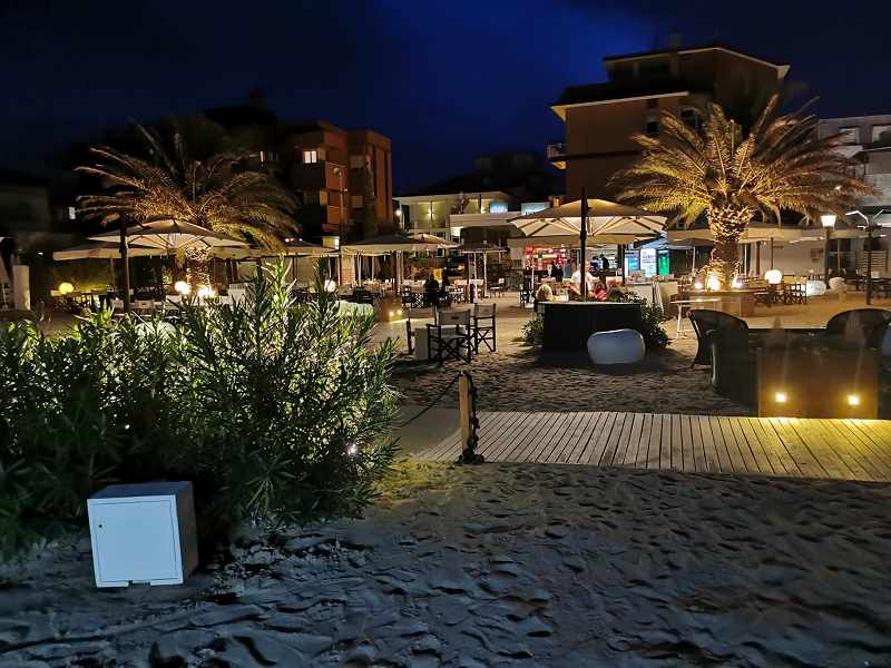 Il Dune Cafè di sera