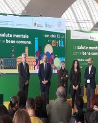 Da piazza Lucio Dalla alla città: la salute mentale è un interesse collettivo