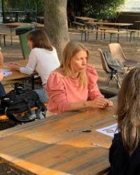 Poco ascoltati e preoccupati per il futuro, ecco come si sentono gli adolescenti
