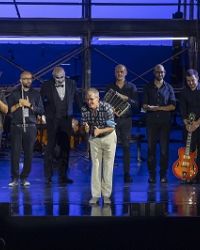 Fra buio e luce della mente c'è il teatro
