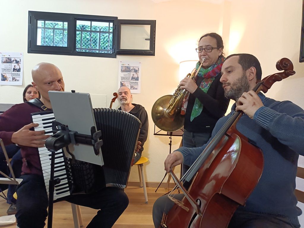 L'orchestra Concordanze si esibisce alla Casa d...