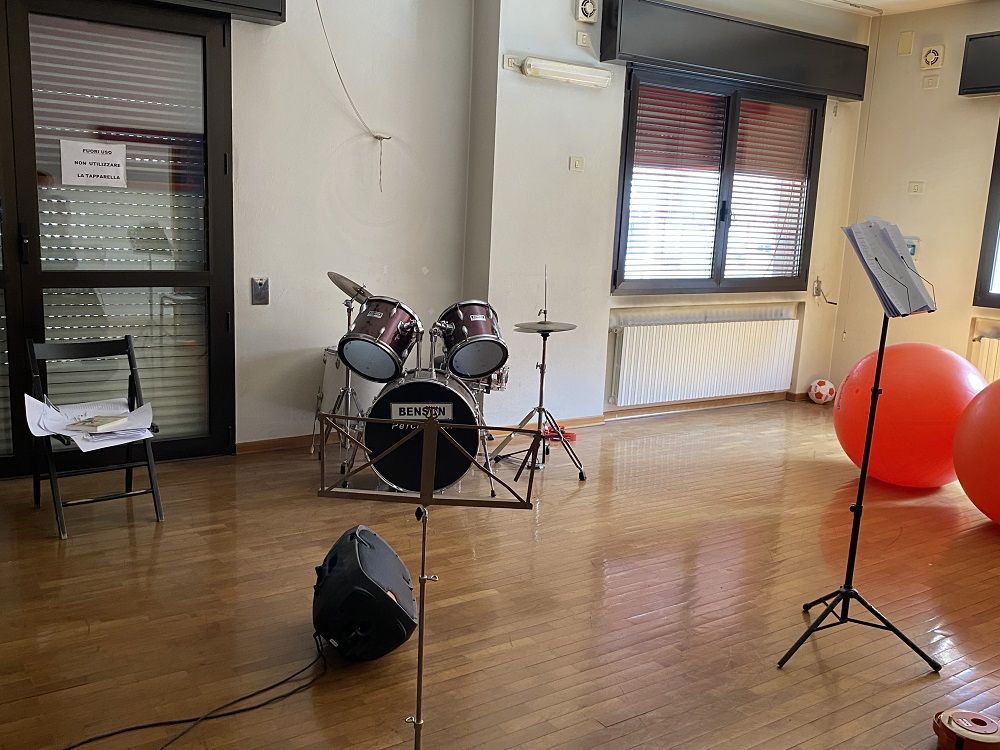 La palestra che funge anche da sala musica