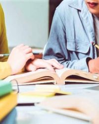 Il ruolo degli educatori nel supporto e nello sviluppo scolastico degli adolescenti fragili